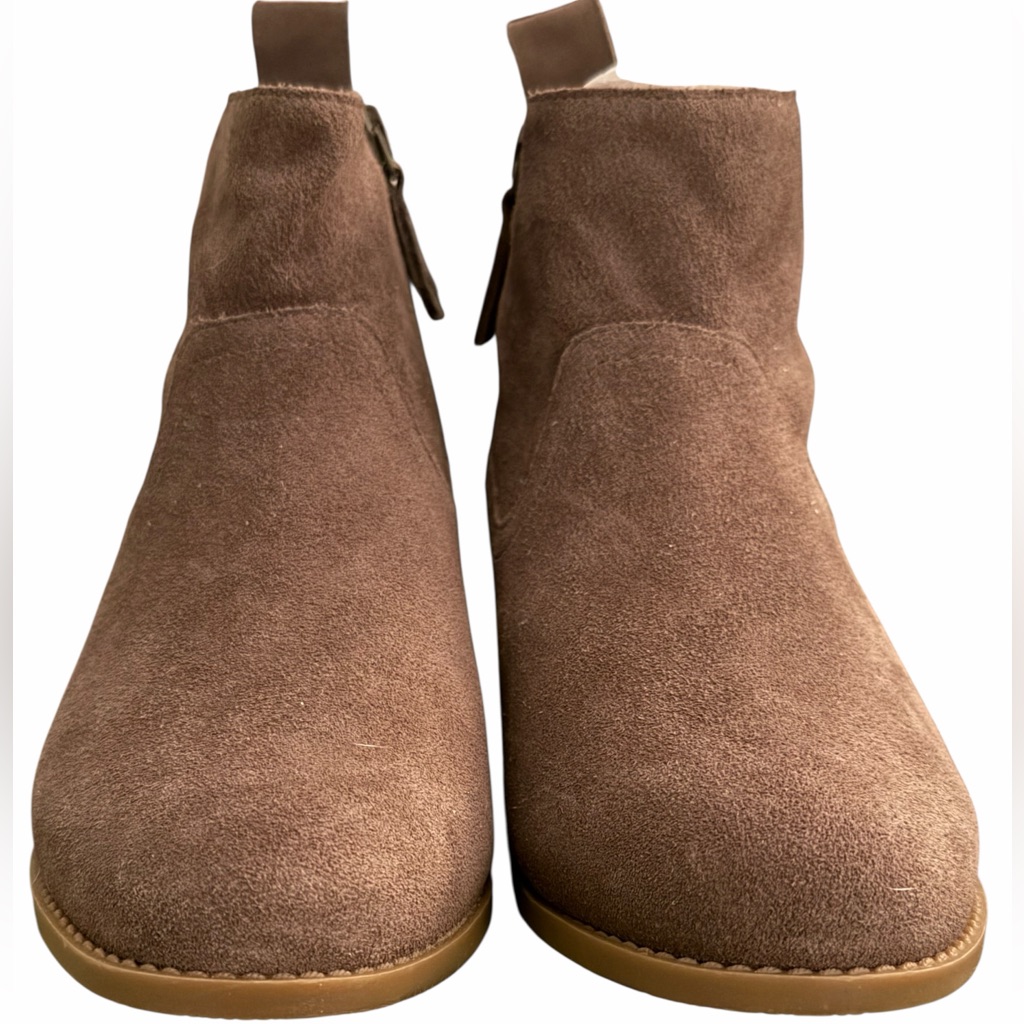 Vionic Vera Suede Ankle Boot Arch Support Women’s Size 8 Zippered Brown Booties